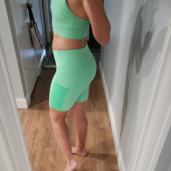 Fabletics Power hold set in size S - Picture 15 of 16